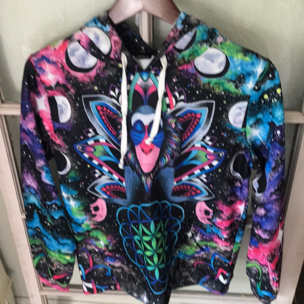 Sweatshirt